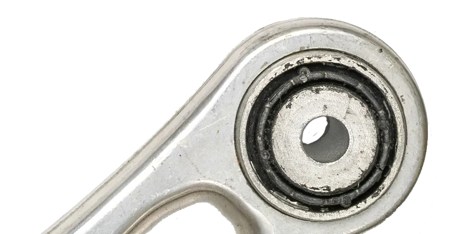 Weißes Autoteil. Satz neuer Autoteile aus Metall